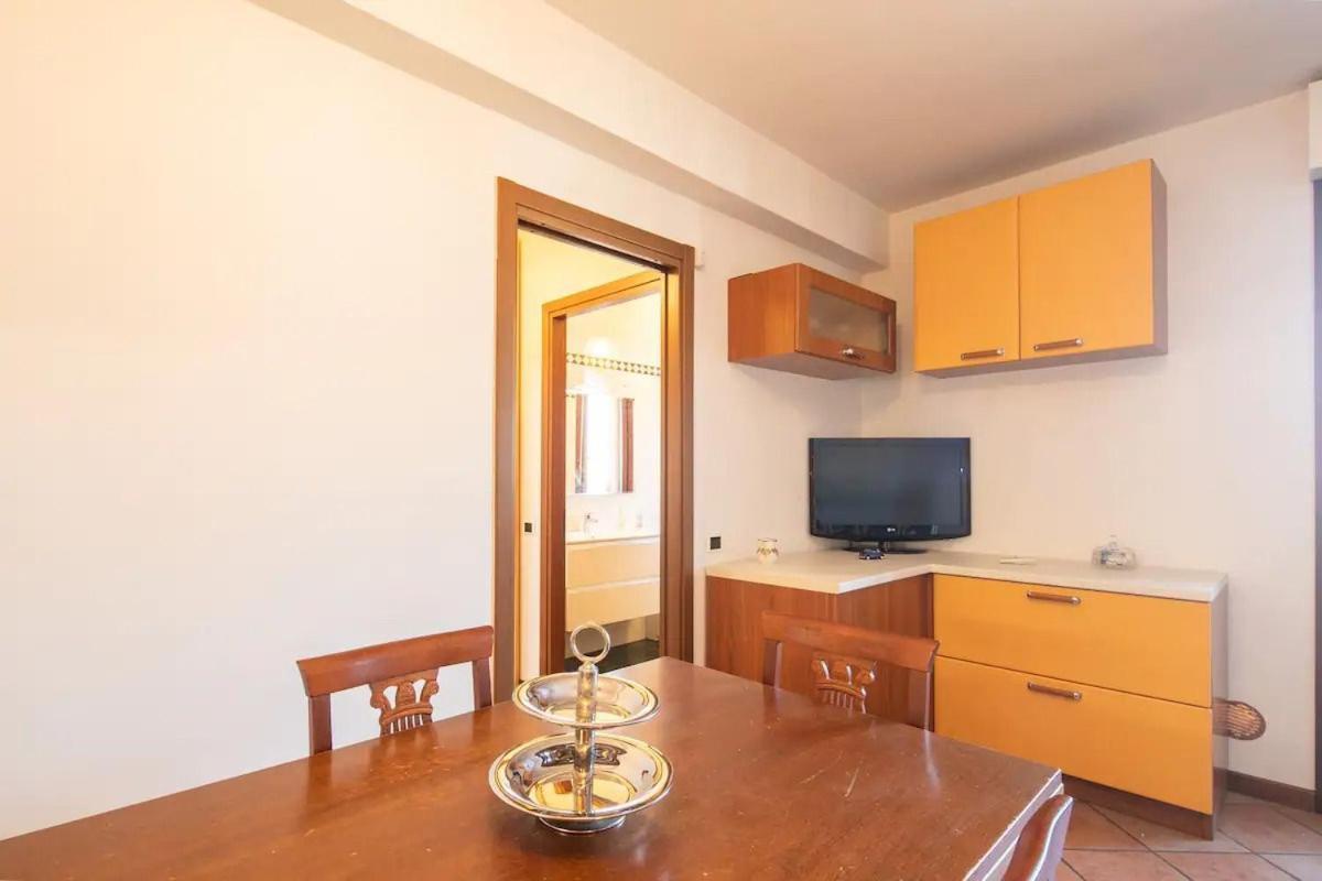 Suite Con 2 Balconi - 6 Guest Prato  Zewnętrze zdjęcie